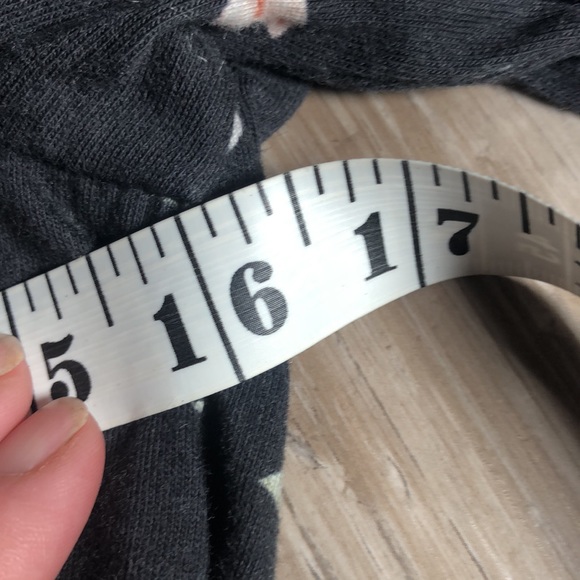 NWOT Dex short floral romper with long sleeves - Picture 5 of 8